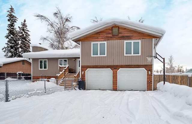 Dog friendly, 4 bedroom home in Fairbanks - 1211 Joyce Drive, Fairbanks, AK 99701