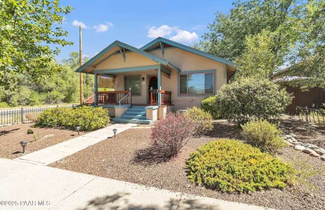 525 E Willis Street - 525 East Willis Street, Prescott, AZ 86301