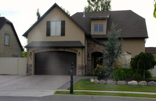 9070 S JORDAN OAKS DR W - 9070 S Jordan Oaks Dr, Sandy, UT 84070