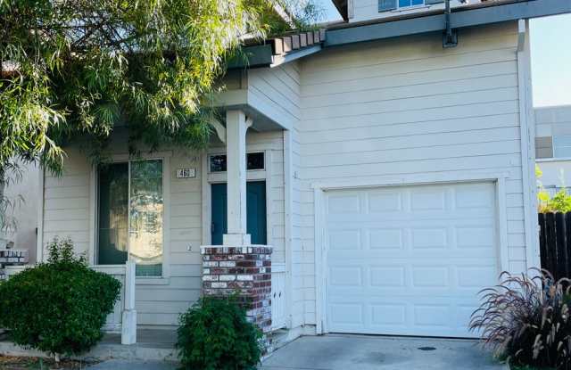 Cute 2 story home in Natomas, 2 master bedrooms, 3 full bathrooms, single car garage, small yard. photos photos