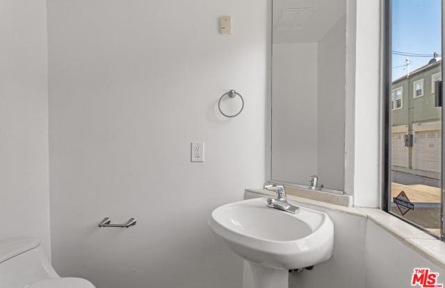 22 28th Avenue photos photos