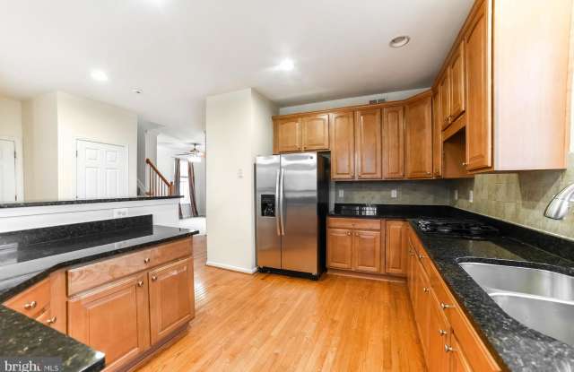 4959 CROOKED CREEK COURT Gallery 4
