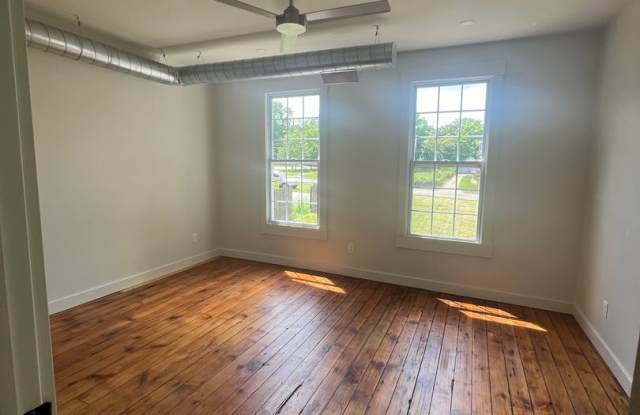 Walnut Hills Apartments - 2608 Stanton Avenue photos photos