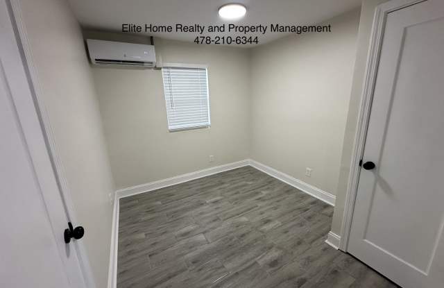 4357 Capitol Avenue - B Gallery 2