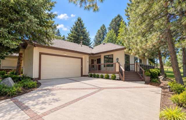 BEAUTIFUL HOME, GATED COMMUNITY LOCATED IN THE HEART OF MOUNTAIN HIGH, ON GOLF COURSE!  photos photos