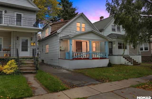 Charming 2BR in South Buffalo ( Lower unit) - 118 Pries Avenue, Buffalo, NY 14220