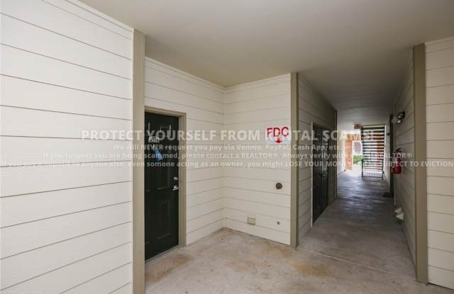 4261 NE Meadowcreek Circle unit: 105 Gallery 4