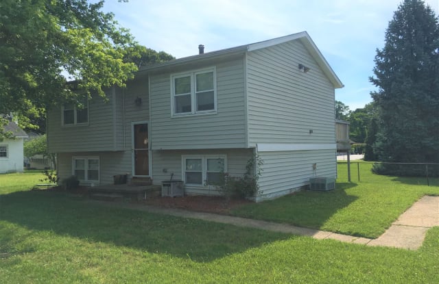 1592 Dulaney Ln - 1592 Dulaney Lane, Glen Burnie, MD 21060
