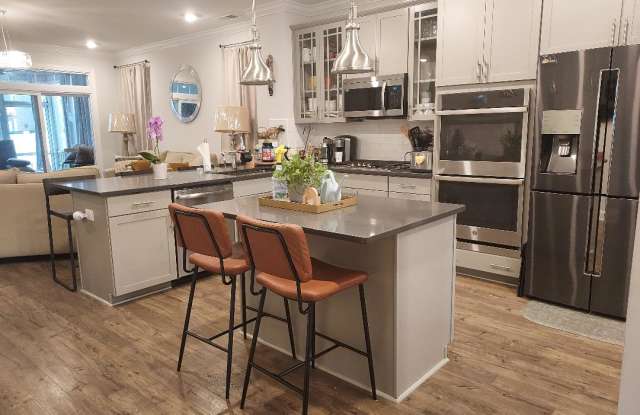 6409 Truxton Lane Gallery 3