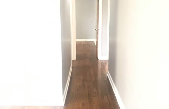 5336 West Congress Parkway photos photos