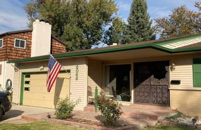 Charming 3BR House in Arvada - 6068 Vivian Court, Arvada, CO 80004 Charming 3BR House in Arvada - 6068 Vivian Court, Arvada, CO 80004