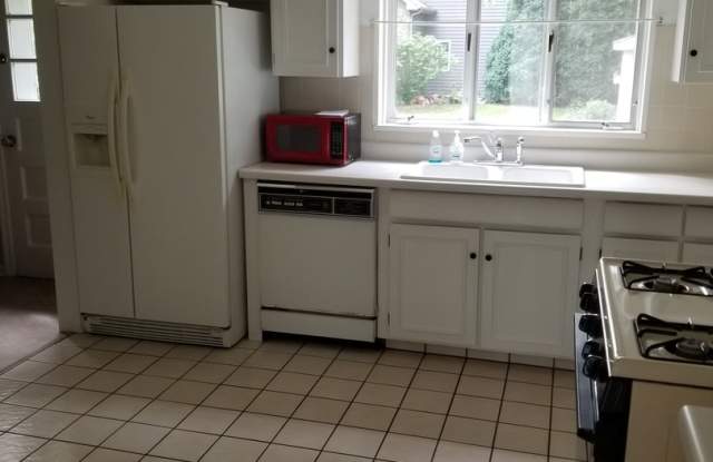 3900 Glendenning Road Gallery 4