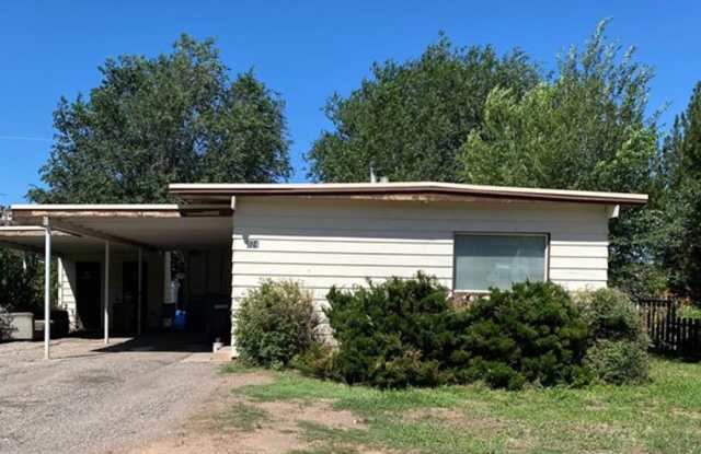 2 bedroom, 1 bathroom Twin Home - 374 South 900 West, Cedar City, UT 84720