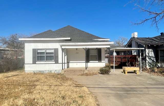 2058 N. 2nd photos photos
