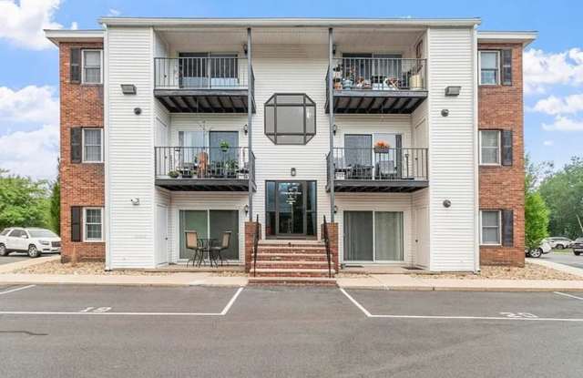 45 Christopher Dr Gallery 3