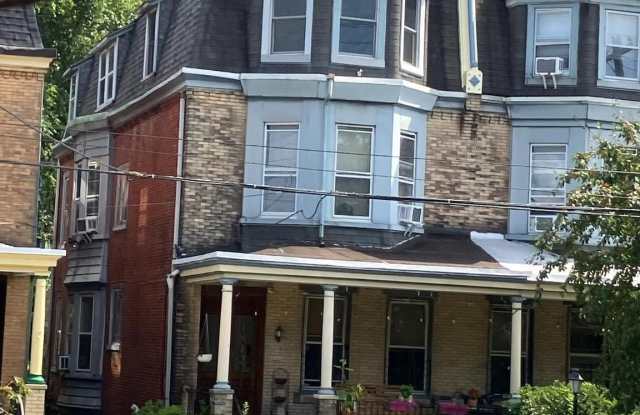 4812 WARRINGTON Avenue Gallery 3
