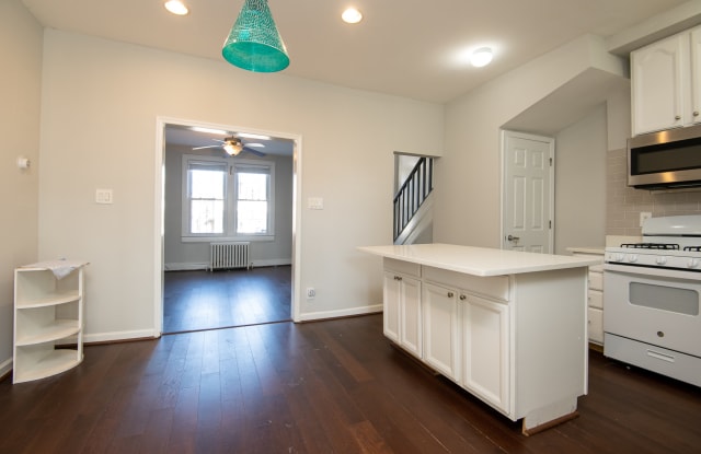 617 Franklin St NE - 617 Franklin Street Northeast, Washington, DC 20017