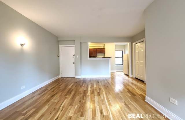 1347 N Dearborn St photos photos