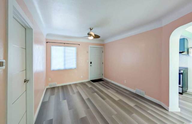 2218 Hoyt Avenue photos photos 2218 Hoyt Avenue photos photos