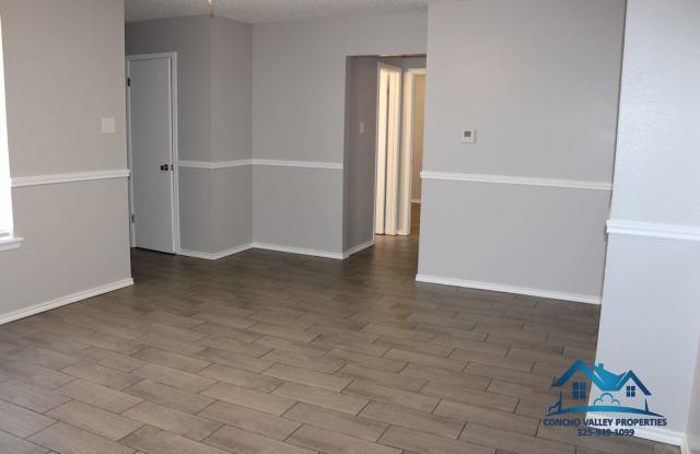 3 Bedroom/ 2 Bathroom by Lake View High School Gallery 4