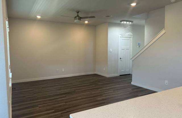 1218 Amistad Loop Gallery 1