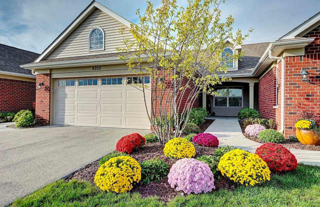 4232 Pond Willow Road - 4232 Pond Willow Road, Naperville, IL 60564