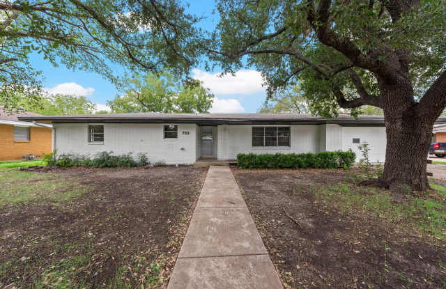 733 West 5th Street - 733 West 5th Street, McGregor, TX 76657