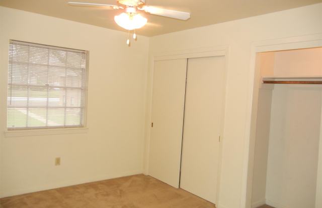 705 S JACKSON ST APT 11 Gallery 4