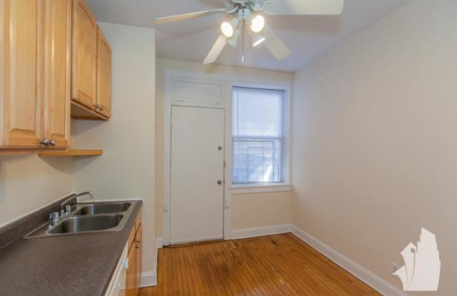 857 W Cornelia Gallery 4