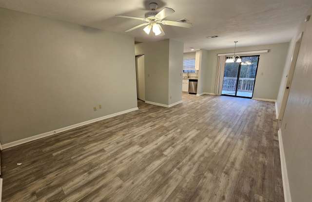 8224 Hunters Ridge Trail Gallery 4