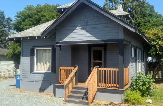 3 Bed 1 Bath Newly Remodeled Pet Free Home in Monroe photos photos