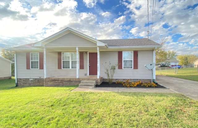 Charming Ranch Home - 1006 Bush Avenue, Oak Grove, KY 42262