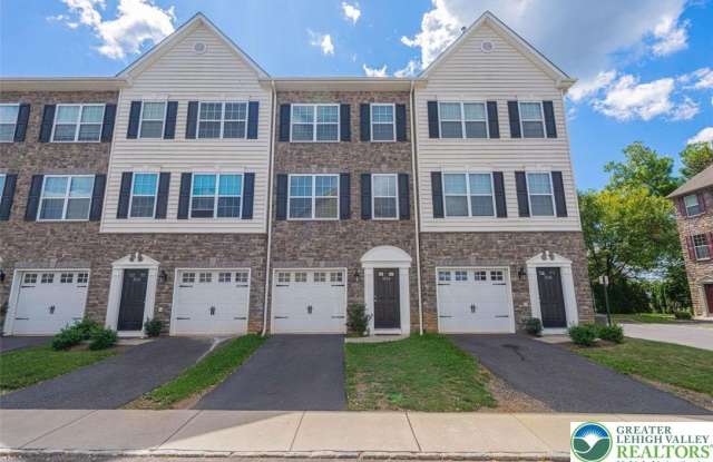 304 Stonewood Lane photos photos
