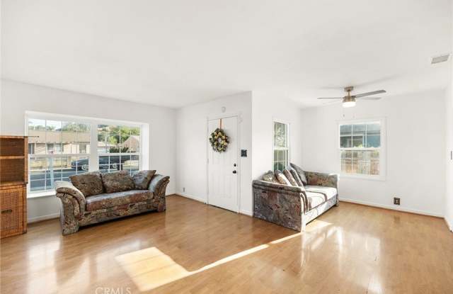 1517 W Grand Avenue photos photos