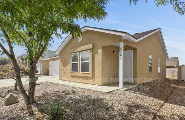 5761 Pinon Altos Rd NW Gallery 3