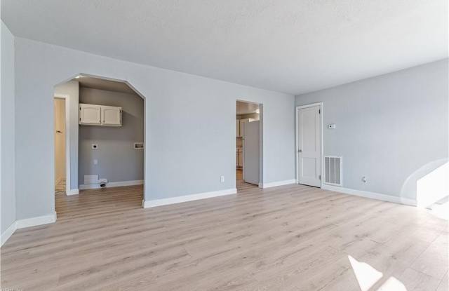 9629 Elnora Street Gallery 3