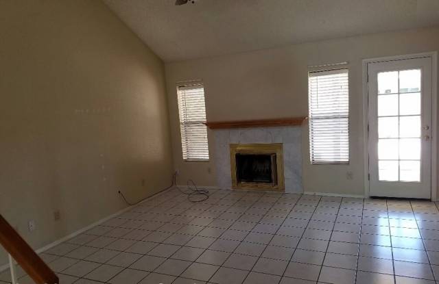 3722 N. Lavender Lane Gallery 3