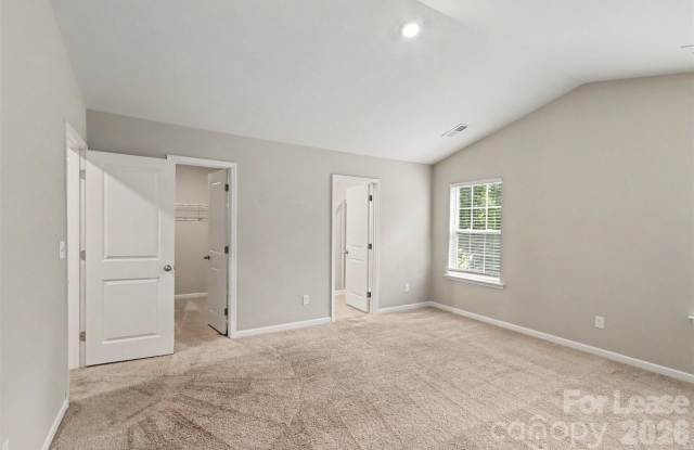 310 Kingsford Drive Gallery 4