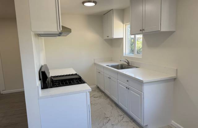 1371 Hilda Ave Apt 3 photos photos