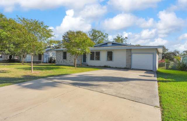 218 EUREKA DR Gallery 2