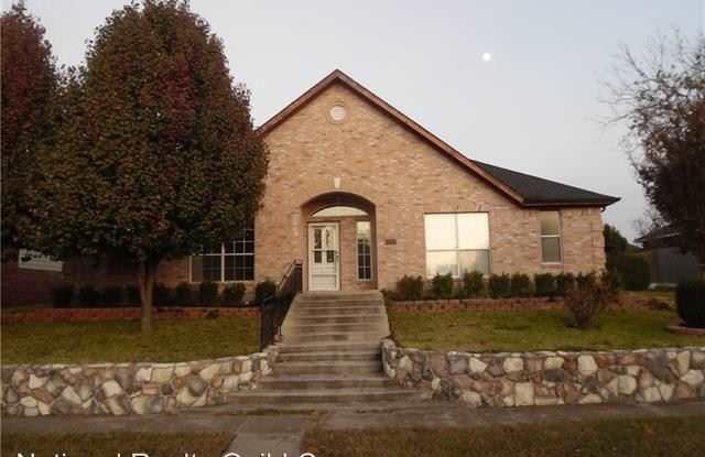 5918 Sasaki Way - 5918 Sasaki Way, Garland, TX 75043