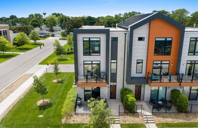 Luxury 3 Story Condo in Exclusive Titletown District photos photos Luxury 3 Story Condo in Exclusive Titletown District photos photos
