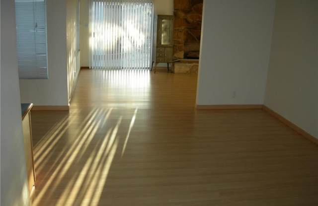7067 Falcon Drive Gallery 3