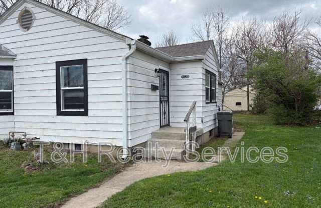 4726 East 34th Street photos photos