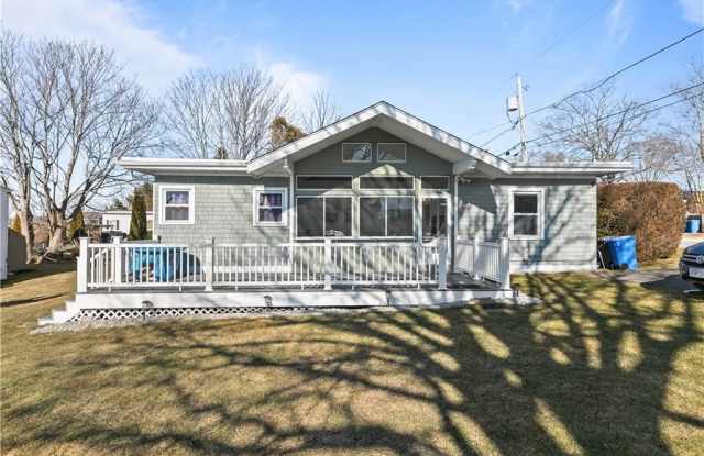 30 Warren Avenue - 30 Warren Avenue, Newport East, RI 02842 30 Warren Avenue - 30 Warren Avenue, Newport East, RI 02842