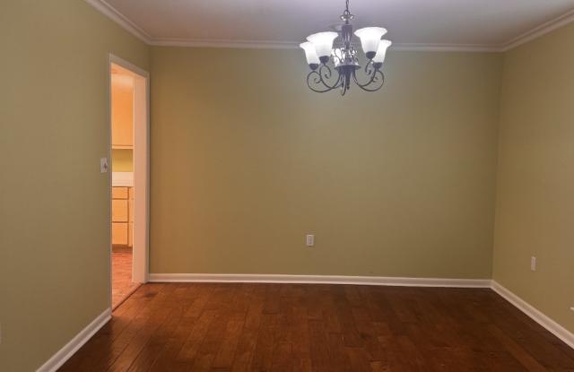 112 West Lakeside Drive Gallery 4