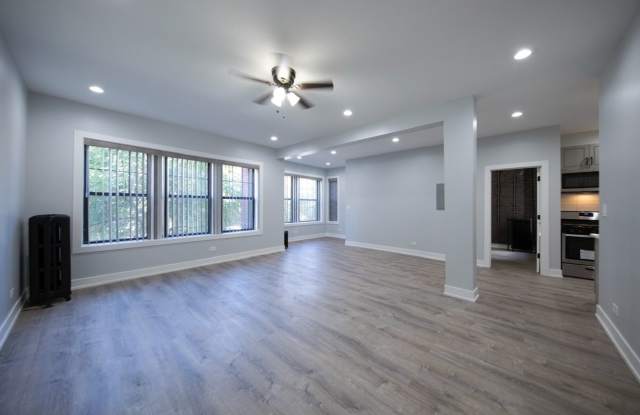 7663 N Rogers Ave photos photos