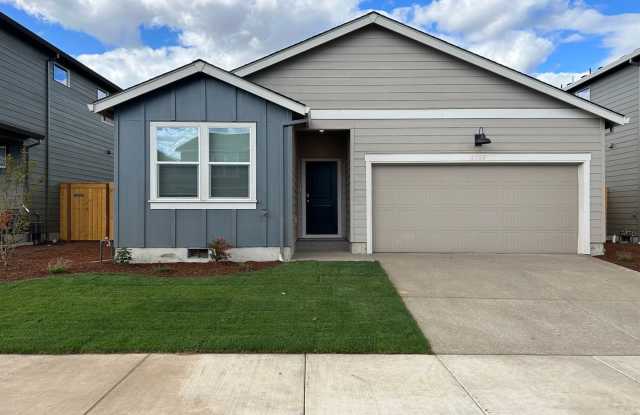 Newer single level 3-bedroom 2 bath house in Springfield! photos photos
