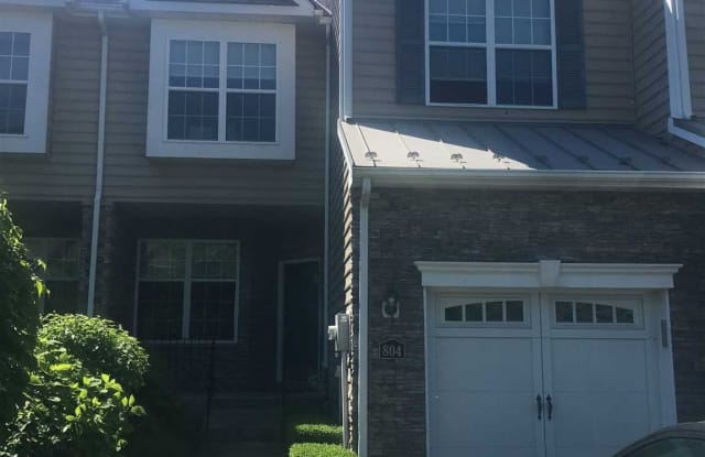 804 HUNTINGTON DR - 804 Huntington Drive, Merritt Park, NY 12524