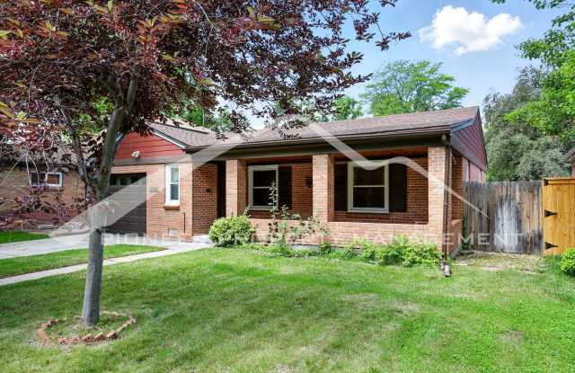 Charming Home with Washer/Dryer and Fenced Yard Gallery 3